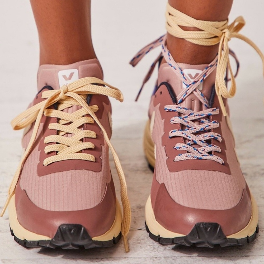 NEW Veja Dekkan Ripstop Sneaker, size US 8